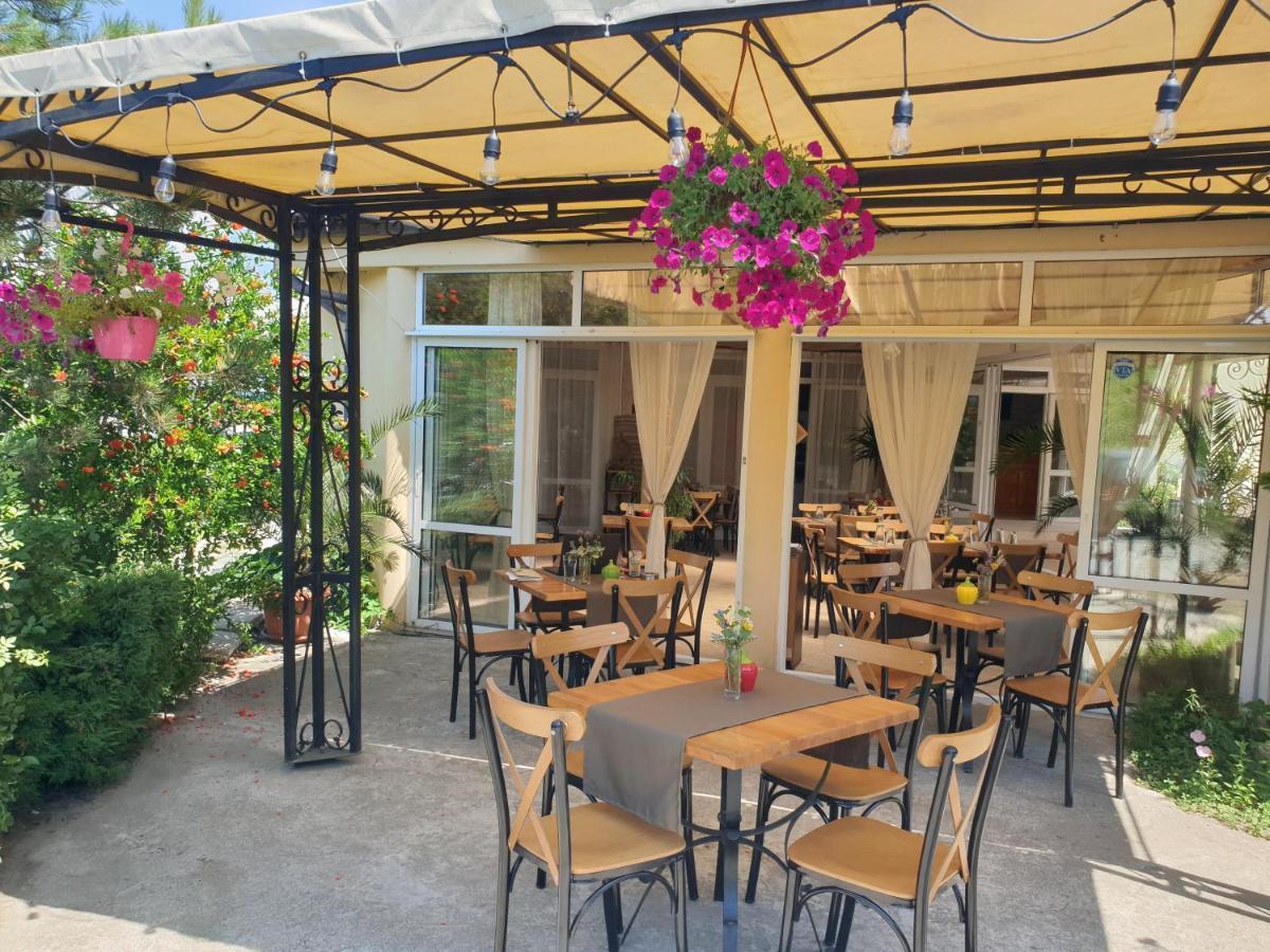Hotel Feniks Lozenets Buitenkant foto