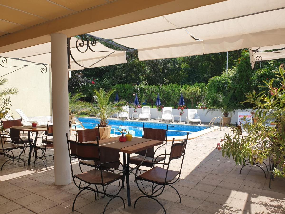 Hotel Feniks Lozenets Buitenkant foto