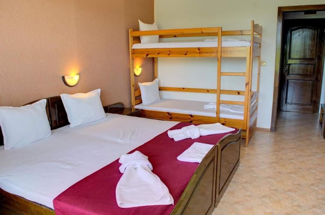 Hotel Feniks Lozenets Buitenkant foto